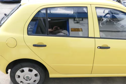 Skoda Fabia 6Y Limousine Schrägheck Tür hinten rechts gelb LF1R