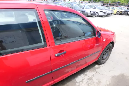 VW Golf 4 Tür vorne rechts Beifahrertür 2/3-Türer rot LY3D - ohneAnbauteile (175794)