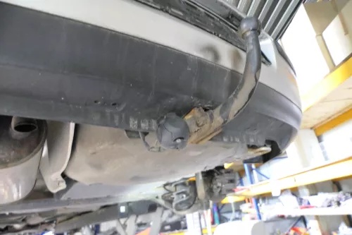 VW Golf 4 Limousine feste starre Anhängerkupplung mit Kabelbaum komplett