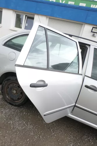 Skoda Fabia 6Y Combi Variant Kombi Tür hinten rechts grau silber LF7T 9102 (176044)