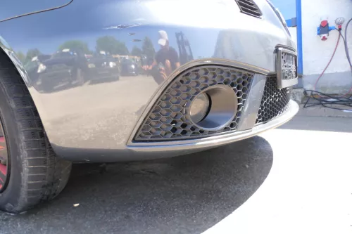 Seat Ibiza 6L Stoßstange Frontstoßstange vorne grau LS7Z ab Ende 2006 Facelift (176096)