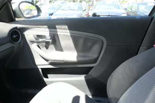 1x Seat Ibiza 6L Türverkleidung Verkleidung Tür vorne rechts 2/3-Türer Griff