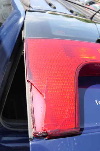 Seat Cordoba Vario Kombi 6KV5 Heckklappe Klappe hinten blau LA5E Scheibe (176148)