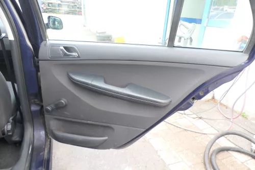 1x Fabia 6Y Kombi Türverkleidung Verkleidung Tür hinten rechts schwarz anthrazit