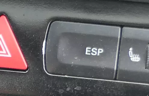 Audi A3 8L Schalter für ESP 8L0927134A