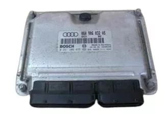 Audi A3 8L Steuergerät Motor 1,8T ARZ 06A906032AS ARZ 06A 997 032 GX