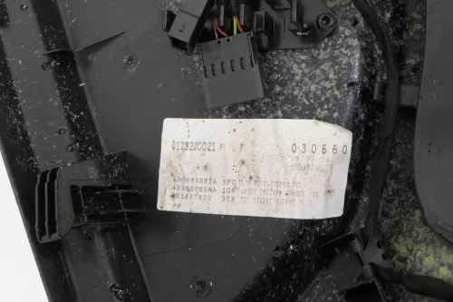 1x Audi A6 4B Türverkleidung Verkleidung Tür vorne links Leder grün farngrün (176263)