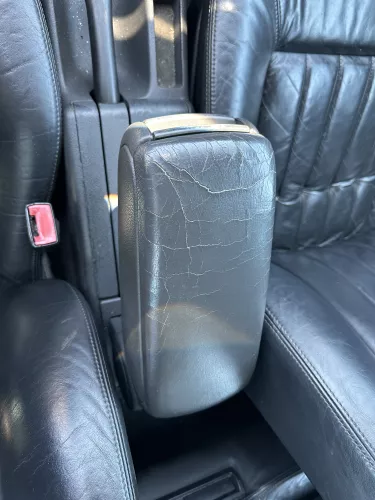 Audi A6 4B C5 Mittelarmlehne Armlehne Leder (176331)