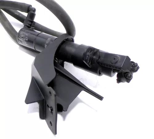 1x VW Polo 9N3 Düse Scheinwerferreininungsanlage SWR Wischwasser rechts