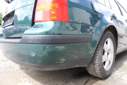 VW Golf 4 Bora Kombi Stoßstange hinten Heckstoßstange Stoßfänger grün LC6M (176672)