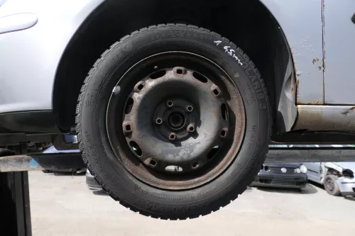 4x Polo 6R 9N Ibiza Felgen 185/60 R14 H Winterreifen M+S 6jx15 ET38 Reifen 5-6mm