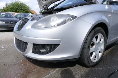 Seat Altea 5P Stoßstange vorne Frontstoßstange Stoßfänger grau LS7N + Grill (176740)