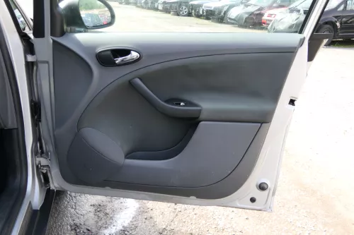 1x Altea 5P Türverkleidung Verkleidung Tür vorne rechts - grau graphitgrau quarz