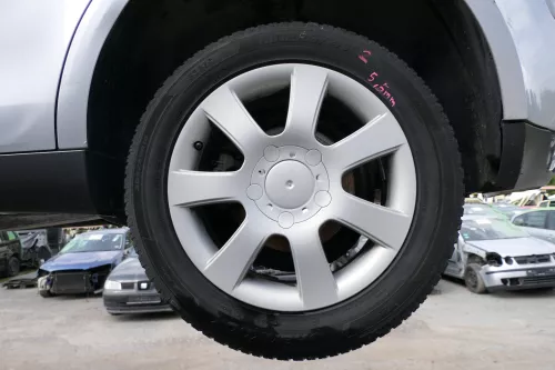 4x Seat Altea 5P Alufelgen 205/65R16 94H Winterreifen Reifen 2x 5mm  5P0601025B (176790)