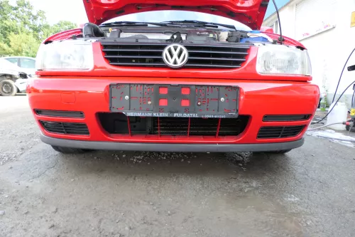 VW Polo 6N Stoßstange vorne breite Styling XXL Frontstoßstange rot LP3G + Gitter