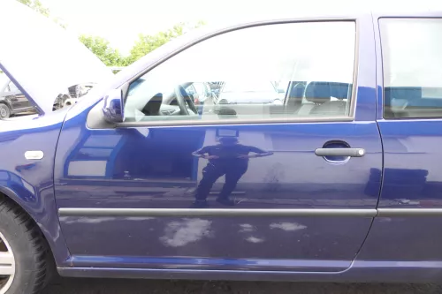 VW Golf 4 Tür vorne links Fahrertür 2/3-Türer blau LB5N ohneAnbauteile