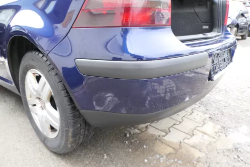 VW Golf 4 Limousine Stoßstange hinten Heckstoßstange Stoßfänger blau LB5N (177095)