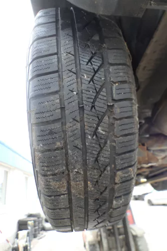 4x Golf 4 Bora Alufelgen Felgen 195/65 R15 Winterreifen Reifen 1J0601025Q 6-7mm (177103)