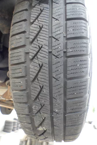 4x Golf 4 Bora Alufelgen Felgen 195/65 R15 Winterreifen Reifen 1J0601025Q 6-7mm (177103)