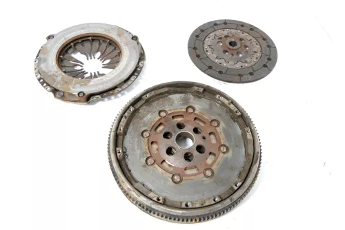 VW Golf 4 A3 8L Schwungrad Zweimassenschwungrad ALH ASV AHF AGR 1.9 TDI (177117)