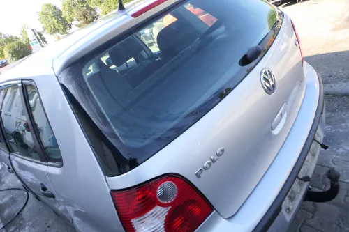 VW Polo 9N3 Fun Heckklappe Kofferraumklappe Klappe hinten Scheibe silber LA7W (177161)