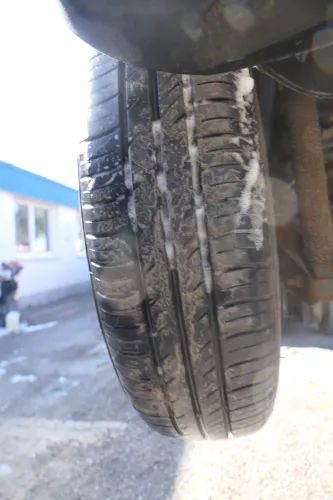 2x VW Polo 9N Felgen Reifen 165/70 R14 81T Sommerreifen 5jx14H2 ET35 ca. 6-7 mm (177169)