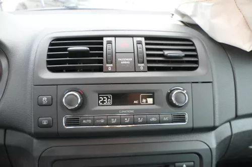 Skoda Fabia 5J Steuergerät Klimaanlage Klimabedienteil 5J0907044D Heizung Climat (177422)