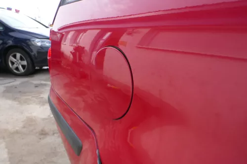 VW Passat 3B5 3B2 Kombi Tankdeckel Klappe Tankklappe Deckel Tank rot LY3D (177570)