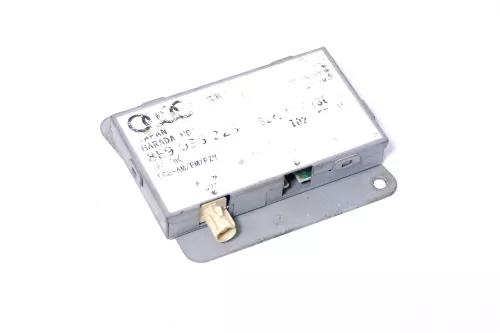 Audi A4 8E B6 Avant Antenne 8E9035225 original Verstärker Antennenverstärker (177574)