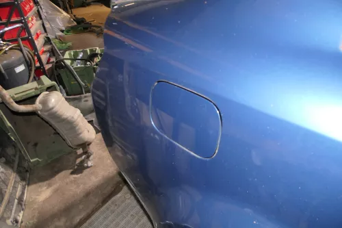 Audi A4 8E B6 Tankdeckel Tankklappe Tank Deckel Klappe blau LZ5W