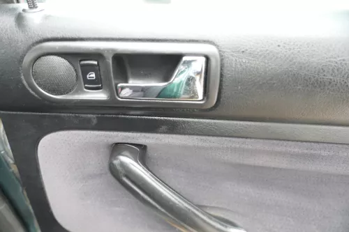 1x VW Golf 4 1J Limousine Türverkleidung Verkleidung Tür hinten rechts schwarz (177634)