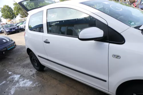 VW Fox 5Z Tür vorne rechts Beifahrertür weiß0 LB9A - ohne Anbauteile (177653)