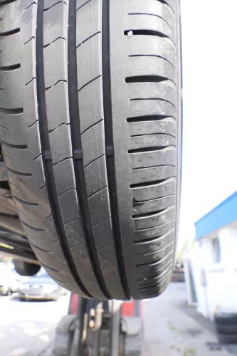 4x VW Polo 9N Felgen Reifen 165/70 R14 81T Sommerreifen 5jx14H2 ET35 ca. 5-6,5mm (177663)