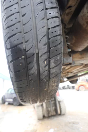 4x VW Polo 9N Felgen Reifen 165/70 R14 81T Sommerreifen 5jx14H2 ET35 ca. 5-6,5mm (177676)