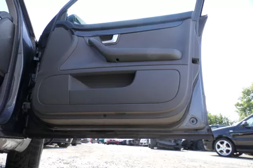 1x A4 8E B6 Türverkleidung Verkleidung Tür vorne rechts - swing dunkelgrau (177701)