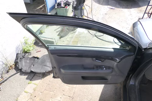 1x A4 8E B6 Türverkleidung Verkleidung Tür vorne links swing dunkelgrau (177707)
