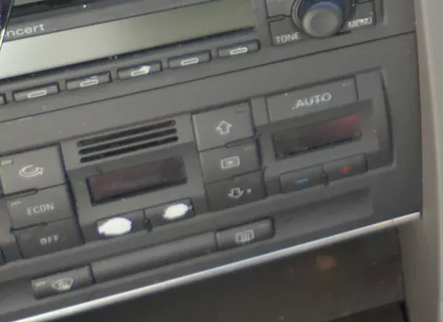 Audi A4 8E Steuergerät Klimaanlage Klimabedienteil 8E0820043AA OhneSitzheizung c (177715)