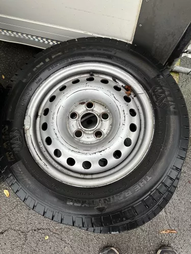 2x VW T4 Felgen Reifen 195/70 R15C 104/102R Sommerreifen 6jx15H2 ET55 6mm (177771)