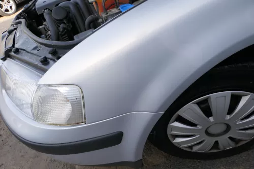 VW Passat 3B Kotflügel vorne links silber LB7Z (177802)