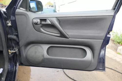 Polo 6N Doorboards Boxen Lautsprecher 4/5-Türer Türverkleidungen Box off-black (177999)