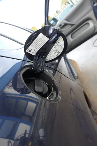 VW Polo 6N2 6N Tankdeckel Deckel Tank Tankverschluß blau LC5H