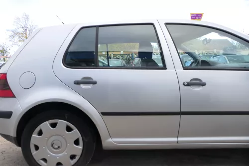 VW Golf 4 Limousine Tür hinten rechts silber grau LA7W reflexsilber  (KEINkombi)