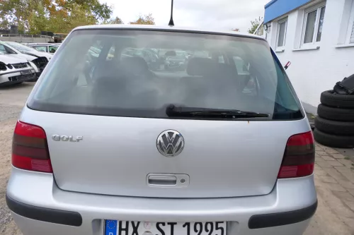 VW Golf 4 Limousine Heckklappe Kofferraumklappe Klappe hinten silber LA7W ohnAnb