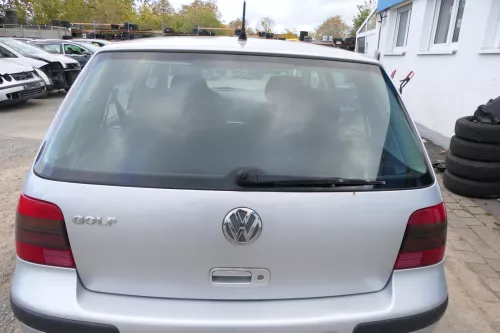 VW Golf 4 Limousine Heckklappe Kofferraumklappe Klappe hinten silber LA7W ohnAnb (178526)