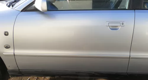 A4 B5 Tür nur Türblatt vorne links Fahrertür silbrer LY7M Kombi od Limo - Rost