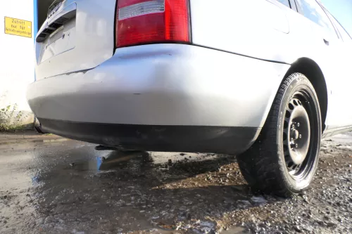 Audi A4 B5 Kombi Variant Stoßstange hinten Heckstoßstange silber LY7M (178548)