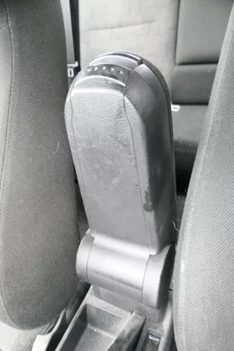 VW Passat 3B Mittelarmlehne Armlehne Lehne Mitte Original schwarz zum nachrüstem (178587)