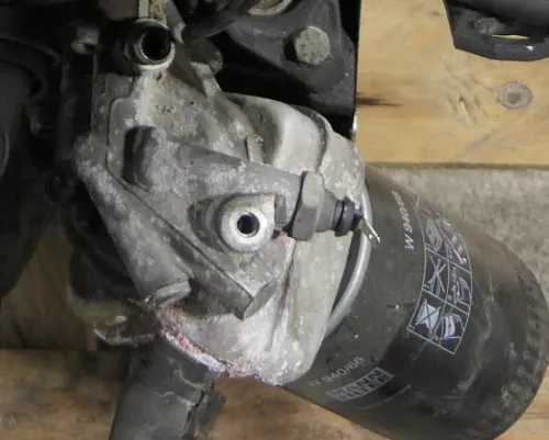 VW Audi Passat 3B Ölkühler Halter Ölfilterflansch 058115405C AEB APU ANB