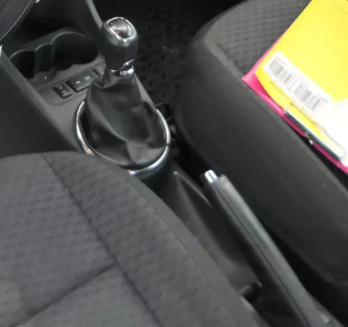 Fabia 5J Mitteltunnel Tunnel Becherhalter Mittelkonsole 5J0863241AE 47H AUX RDK