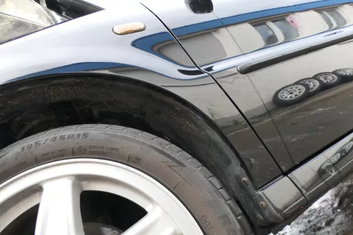 VW Polo 6N 6N1 Kotflügel vorne links schwarz L041 (178650)